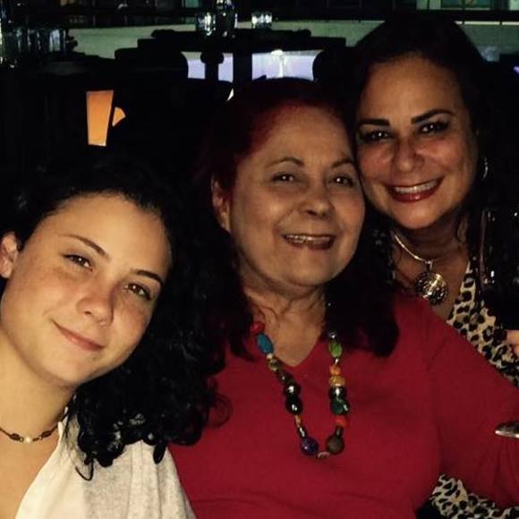 Meet your Posher, Ginny - Picture 1 of 1